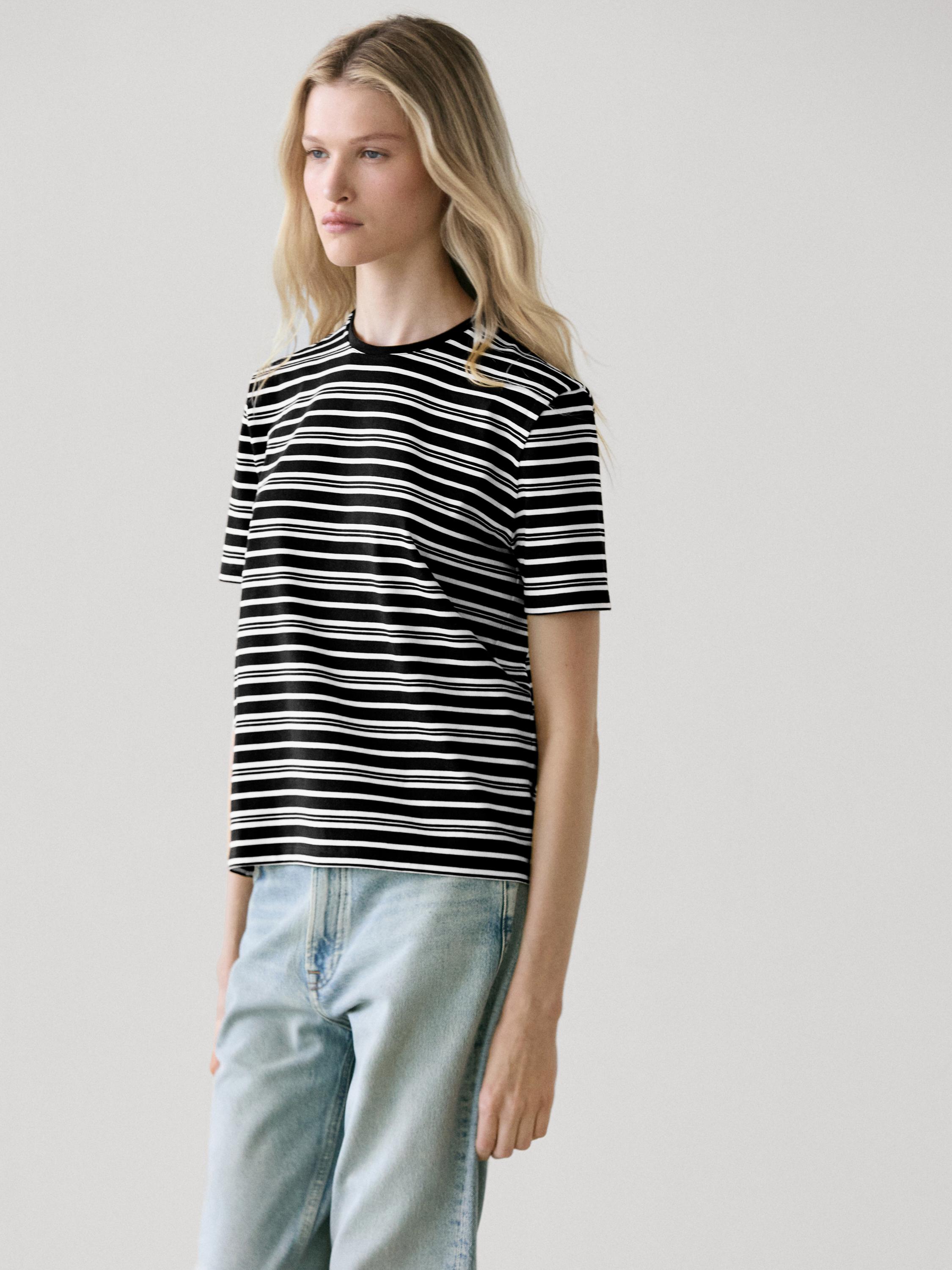 Striped short sleeve T-shirt